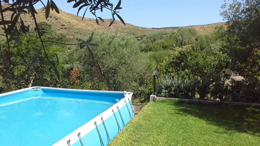 Vila Oasi Delle Madonie Scillato  Exteriér fotografie